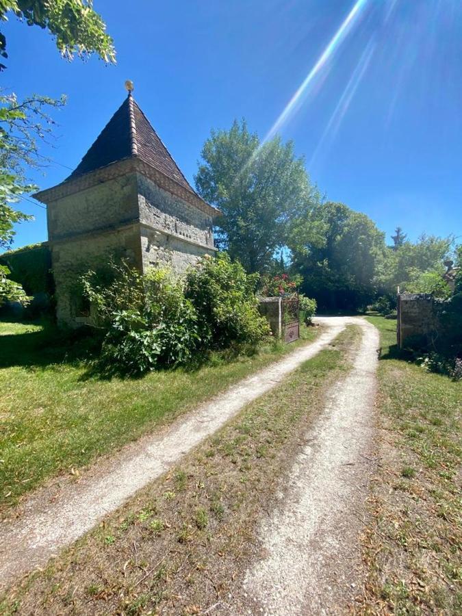 Gite De L'Edelinie Nanteuil-Auriac-de-Bourzac Eksteriør bilde